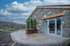 Suite 6 - Sleeping Giant Hotel - Pen Y Cae Inn